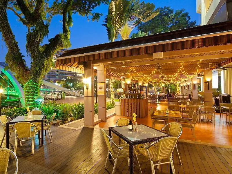 Four Points By Sheraton Singapore, Riverview Hotel